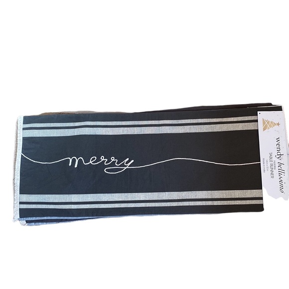 Wendy Bellissimo Other - NEW embroidered Christmas table runner with fringe